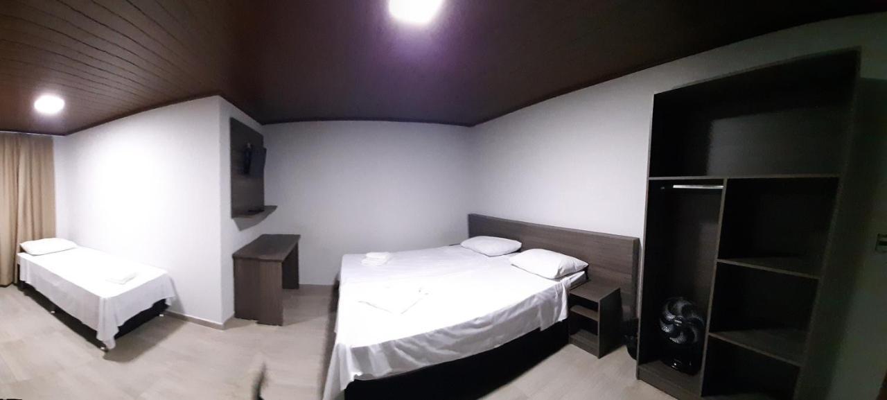Hotel Rof Telemaco Borba Bagian luar foto