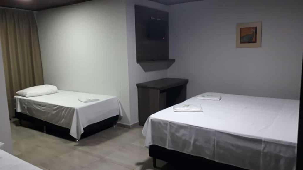 Hotel Rof Telemaco Borba Bagian luar foto
