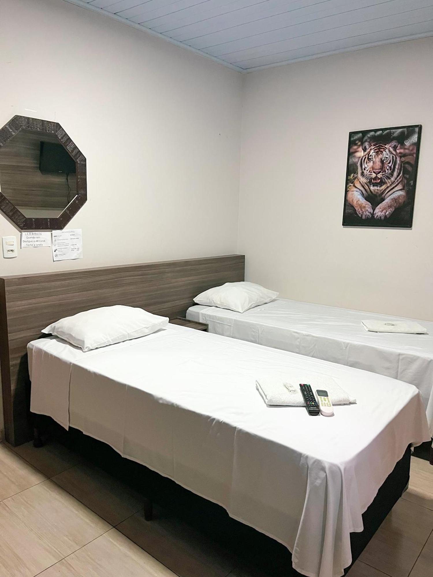 Hotel Rof Telemaco Borba Bagian luar foto